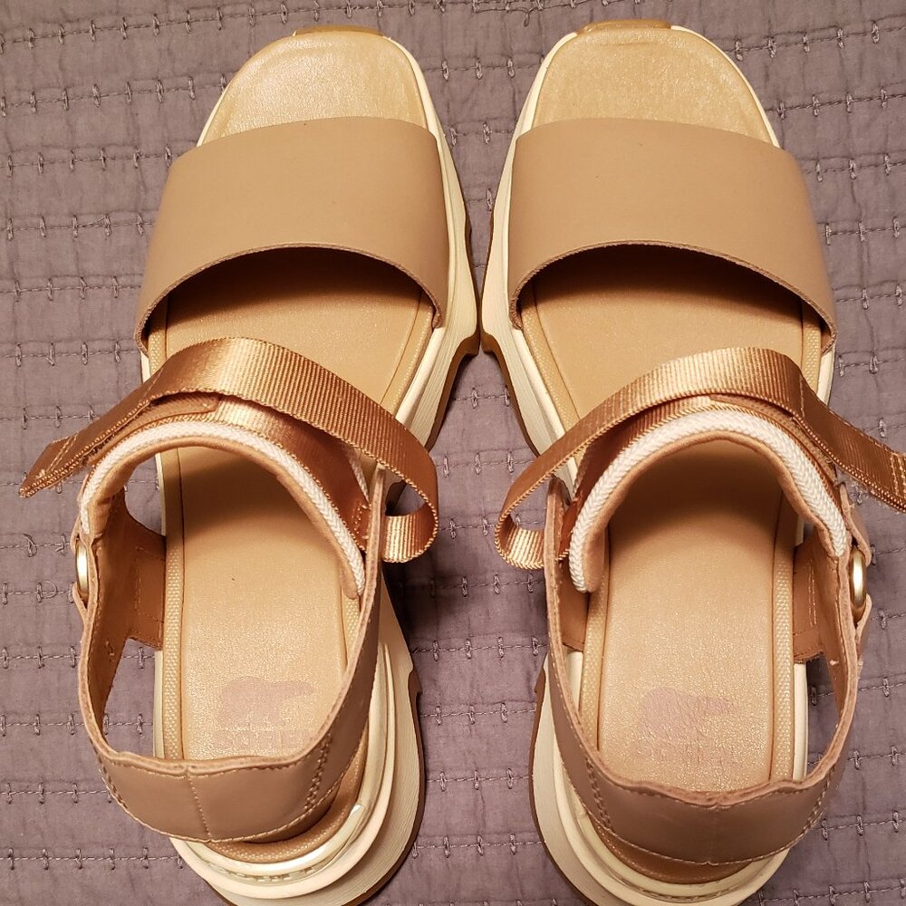 NWOT!!!! Sorel Women's Kinetic Impact Y Strap Sandal